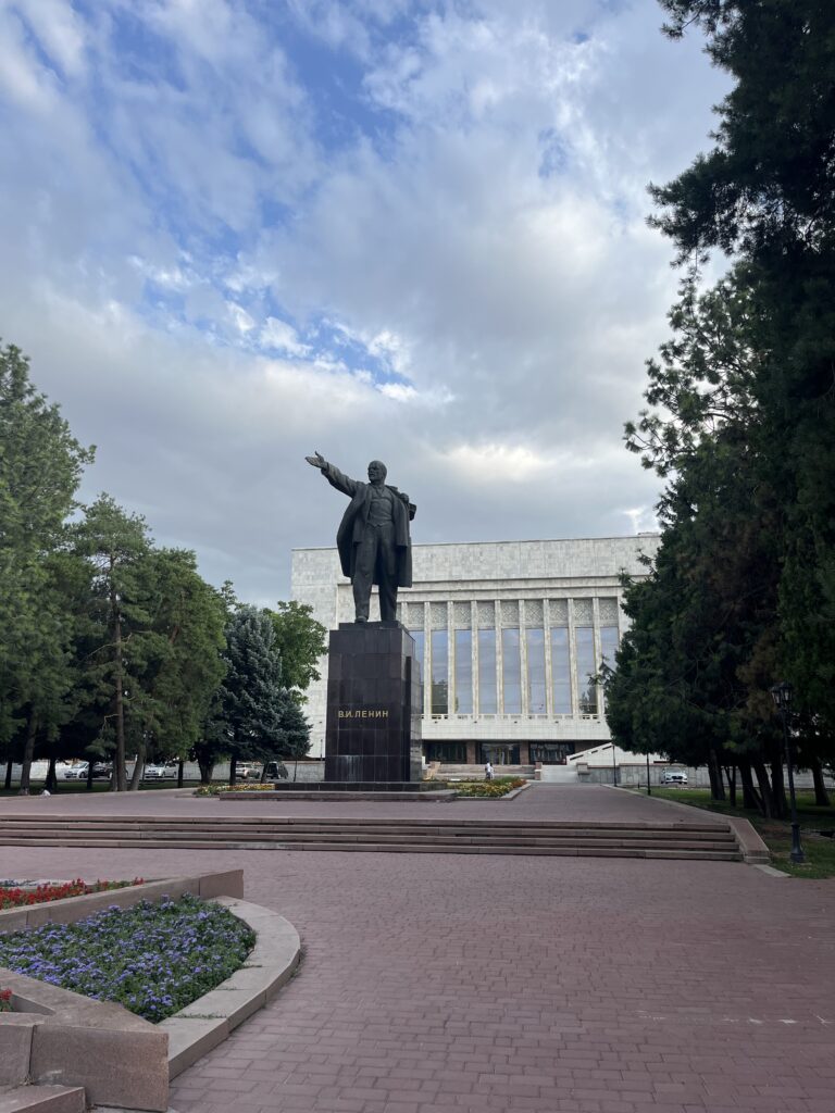 Statua di Lenin a Bishkek
