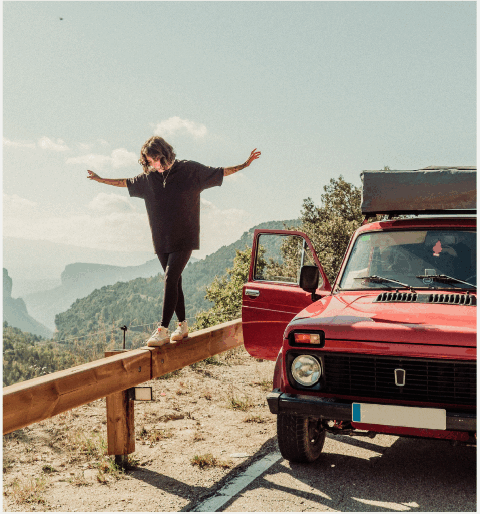 Donna che viaggia sola